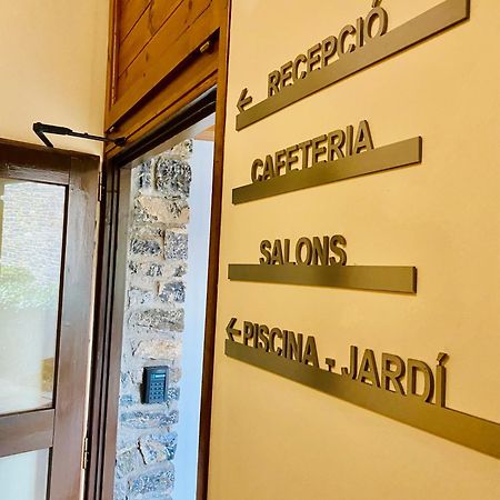 Hotel Riberies Llavorsi Bagian luar foto